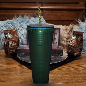 STARBUCKS 2022 Valentine Collection GREEN MOUNTAIN DEW GRID Venti Tumbler ~ NWT